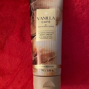 Bath & Body Works Vanilla Cafe Ultimate Hydration Body Cream